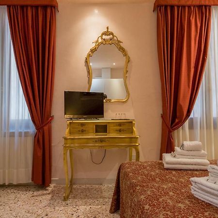 Angeles Inn Venise Extérieur photo