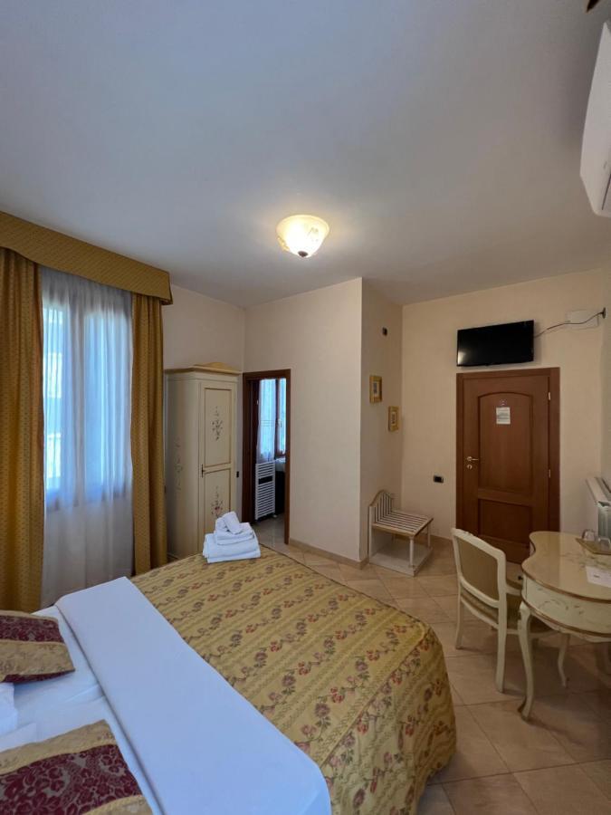 Angeles Inn Venise Extérieur photo