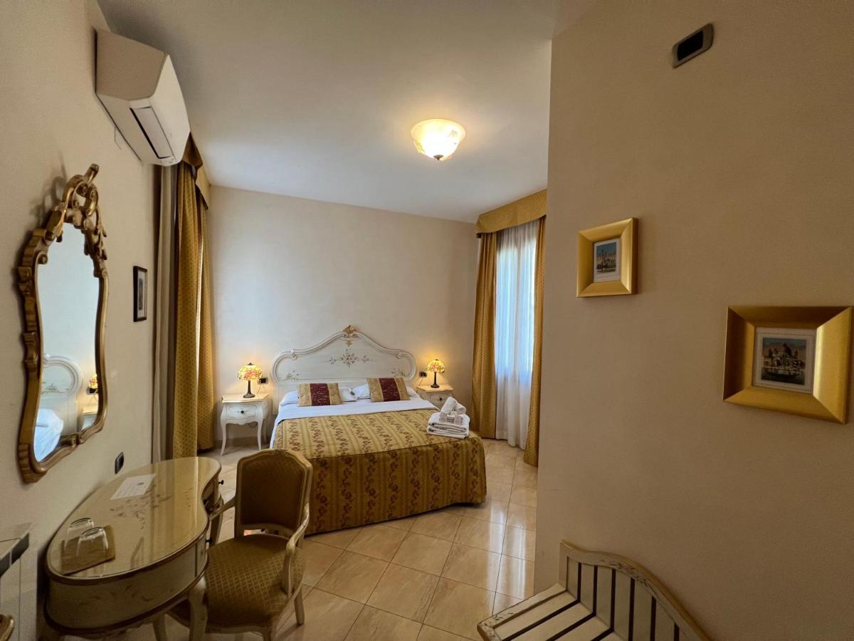 Angeles Inn Venise Extérieur photo