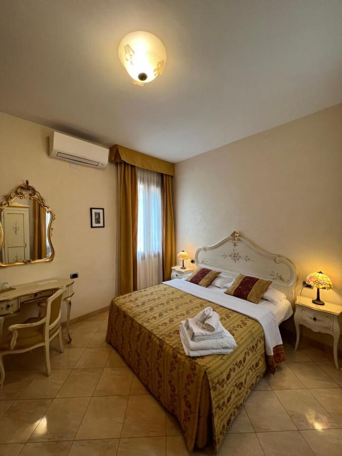 Angeles Inn Venise Extérieur photo